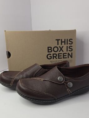 The Clarks® Ashland Lane Q loafer 8 W Redwiid